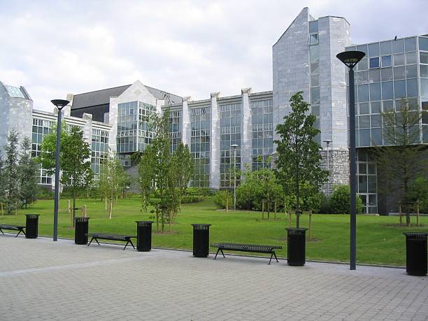 campus de l'université de la ville de cork, irlande, ucc - comté de cork photos et images de collection