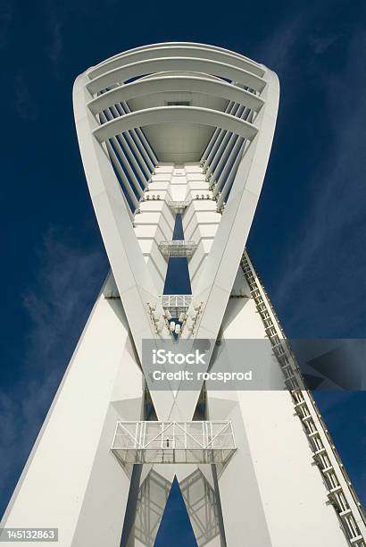 Spinnaker Tower В Портсмуте Англия — стоковые фотографии и другие картинки Спинакер - Спинакер, The Solent, Англия