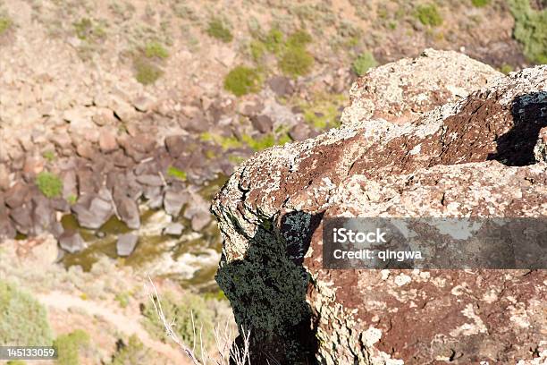 바위 위에서 히우그란지 강 협곡 뉴멕시코 터미네이터 Salvation 0명에 대한 스톡 사진 및 기타 이미지 - 0명, 가장자리, 갈색