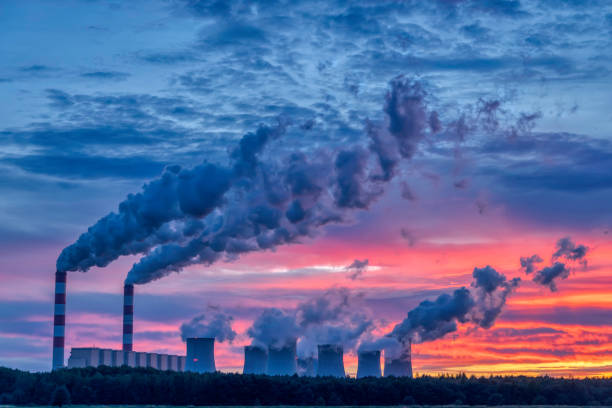 istock A coal-fired power station in the evening (long exposure) 1451440252