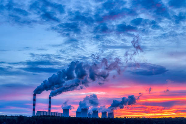 istock A coal-fired power station in the evening (long exposure) 1451440398
