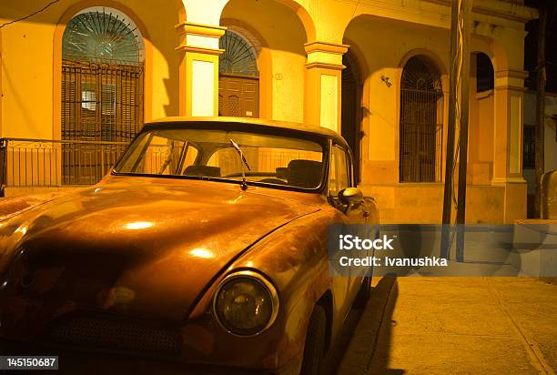 Cuban Way To Travel Stock Photo - Download Image Now - 1950-1959, 50-59 Years, Abandoned
