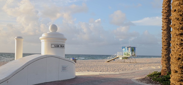 ft lauderdale, United States – December 02, 2022: A beautiful view of the beach in Fort Lauderbale in Florida, United States