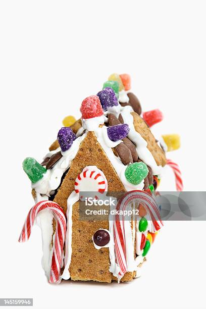 Gingerbread House Stockfoto und mehr Bilder von Dekorieren - Dekorieren, Kinderreim, Bunt - Farbton