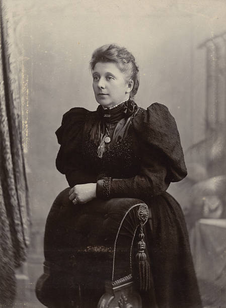 mujer victoriana portlait nº 8 - puffed sleeve fotografías e imágenes de stock
