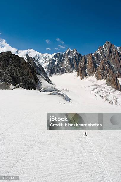 Miłośnicy Wspinaczkichamonix Francja - zdjęcia stockowe i więcej obrazów Alpy - Alpy, Aranżować, Biały