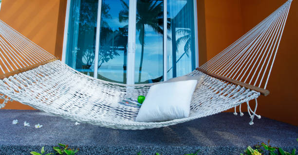 istock cots swing cradle 0022.jpg 1451637691