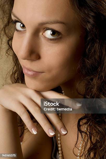 Retrato De Chica Foto de stock y más banco de imágenes de Adolescente - Adolescente, Adulto joven, Belleza