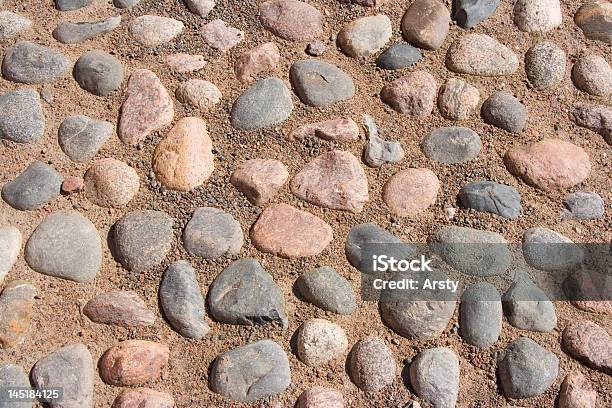 Kamień Polny Road - zdjęcia stockowe i więcej obrazów Bez ludzi - Bez ludzi, Brązowy, Droga