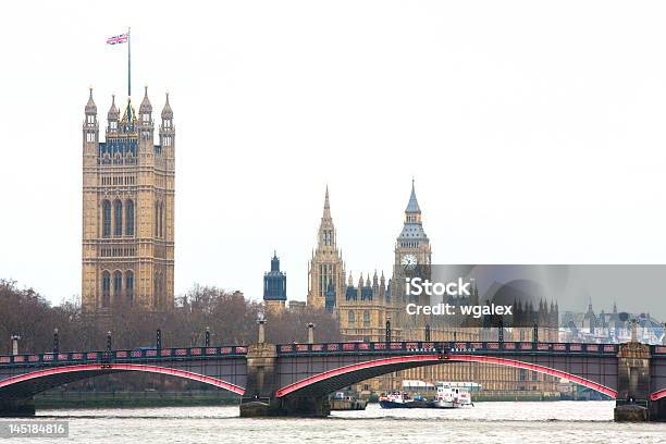 Parlament Parlamento En Londres Foto de stock y más banco de imágenes de Alto - Descripción física - Alto - Descripción física, Arquitectura, Arquitectura exterior