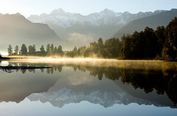 istock Sunrise on lake Matheson 145184961