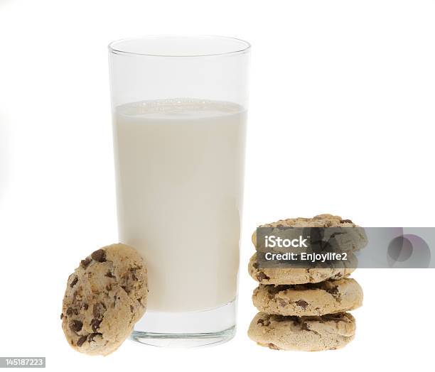 Photo libre de droit de Cookies Aux Pépites De Chocolat banque d'images et plus d'images libres de droit de Aliment - Aliment, Alimentation lourde, Avoir faim