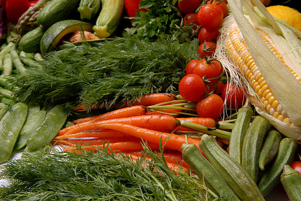 овощи - vegetable healthy eating heirloom tomato edible mushroom стоковые фото и изображения