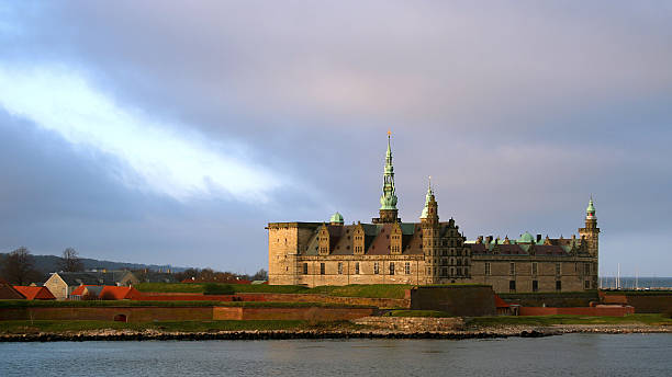 château de kronborg - kronborg castle photos et images de collection