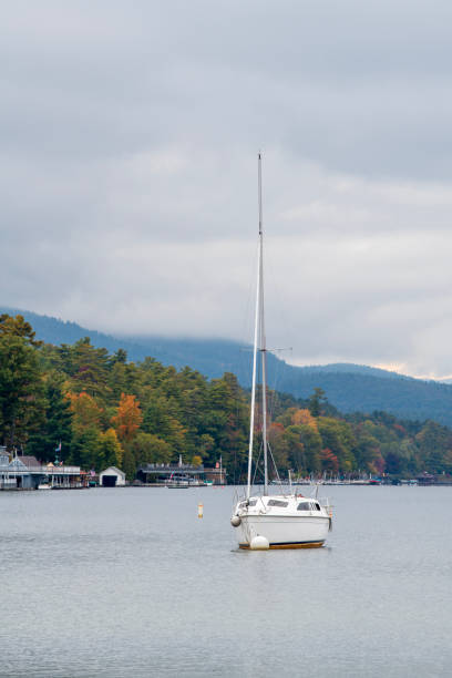 istock Yacht in Lake Gorge 1451908664