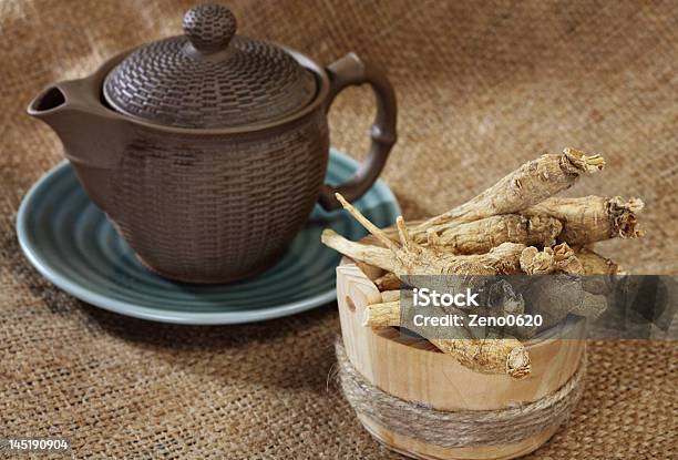 Ginseng - Fotografie stock e altre immagini di Ginseng - Ginseng, Tè alle erbe, Fitoterapia