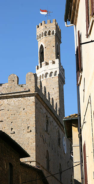 istock Palazzo dei Priori - Volterra 145193834
