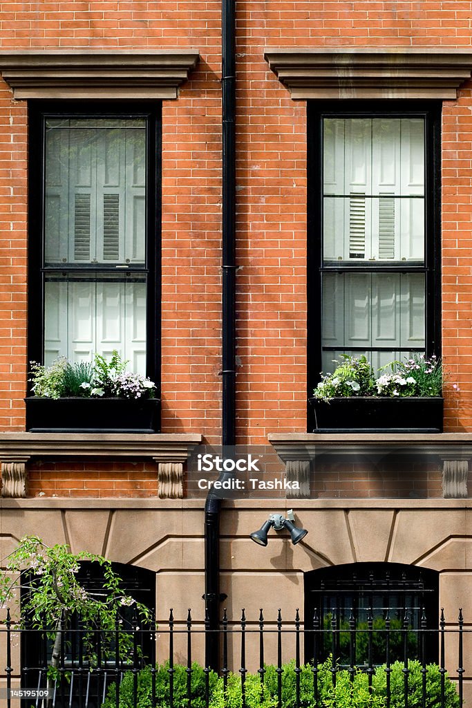 Spring in Brooklyn Typical brownstone in Brooklyn Heights neighborhood, NYC Brownstone Stock Photo