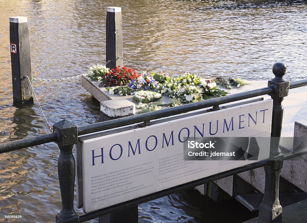 Gay monumento em Amsterdã - Foto de stock de Amsterdã royalty-free