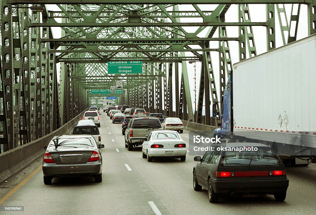 Pont - Photo de Circulation routière libre de droits