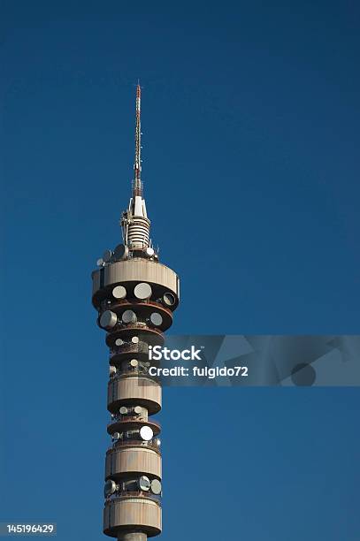 Tower Foto de stock y más banco de imágenes de Acero - Acero, Aire libre, Alto - Descripción física