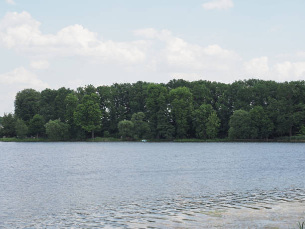 istock Kleiner Dutzendteich lake in Nuernberg 1452052752