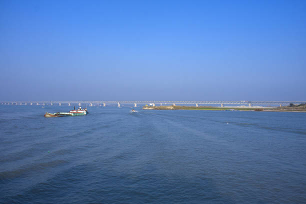istock The Padma Multipurpose Bridge and blue sky 1452075970