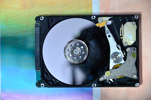 2.5-inch hard disk drives are still popular.