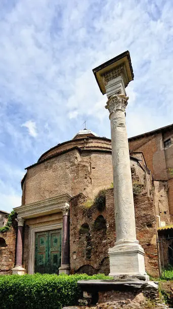 Photo of A picture of roman forum