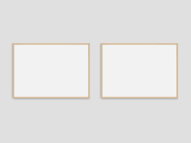 sada 2 realistických fotorámečků maketa. krajina a3, maketa dřevěného rámu a4 na bílé prázdné stěně. jednoduchý, čistý, moderní, minimalistický plakátový rám. maketa bílého rámečku obrazu. mezinárodní velikost papíru - dobrovolná skromnost životní styl fotky - stock snímky, obrázky a fotky