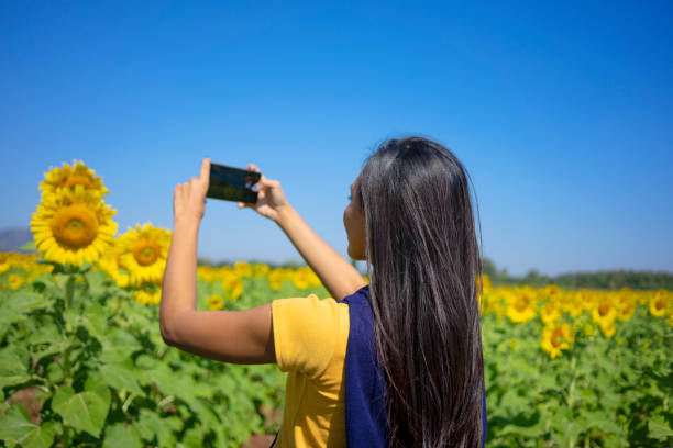 istock Woman go to travel. 1452278934