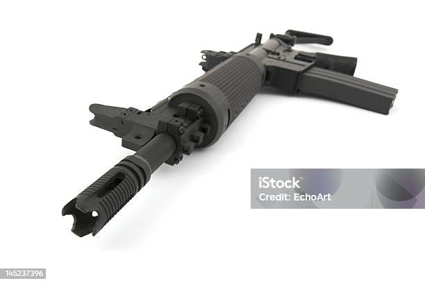 Fucile Su Sfondo Bianco - Fotografie stock e altre immagini di Arma da fuoco - Arma da fuoco, Armi, Composizione orizzontale