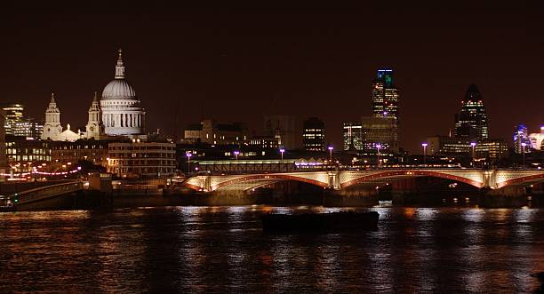 istock London city night view 145239468