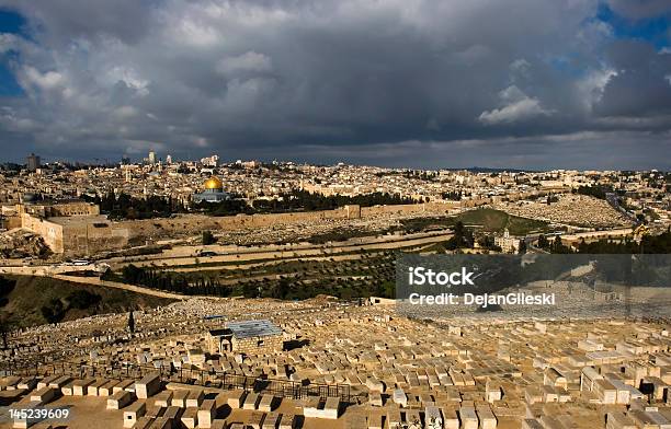 La Mezquita De La Ciudad De Jerusalén Foto de stock y más banco de imágenes de Aire libre - Aire libre, Antiguo, Antigüedades