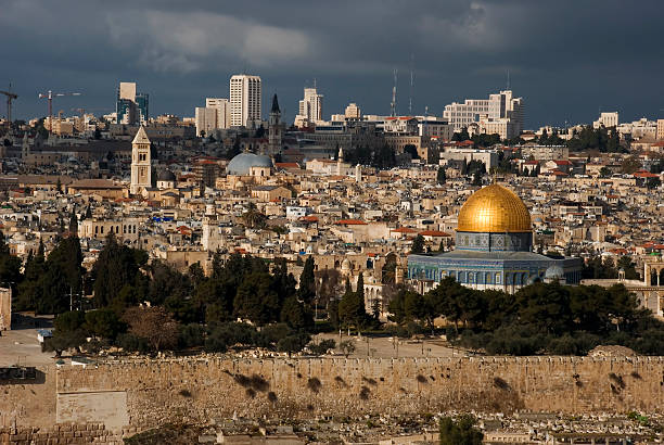 la holy city jerusalem - jerusalem judaism david tower photos et images de collection