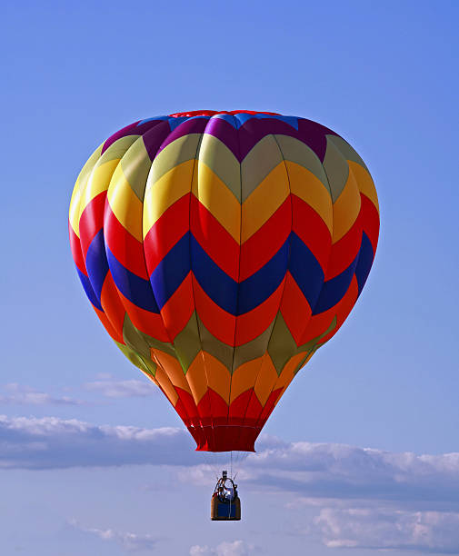 montgolfière - hot air balloon flying heat people photos et images de collection
