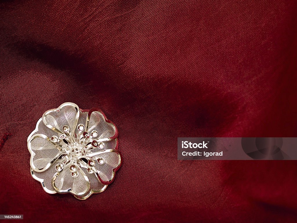 Broche seda vermelho - Foto de stock de Mulheres royalty-free