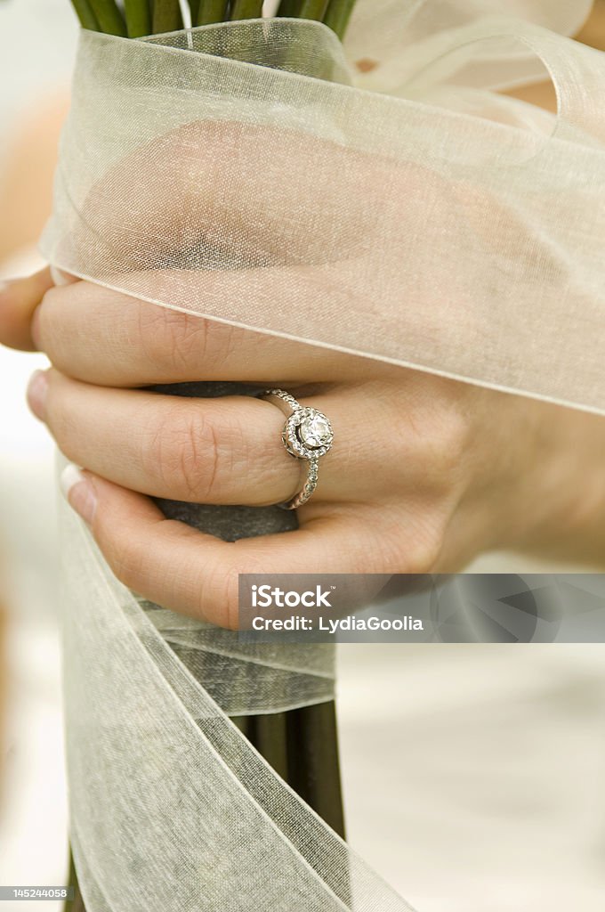 Tenho um anel de noiva - Foto de stock de Aliança de casamento royalty-free