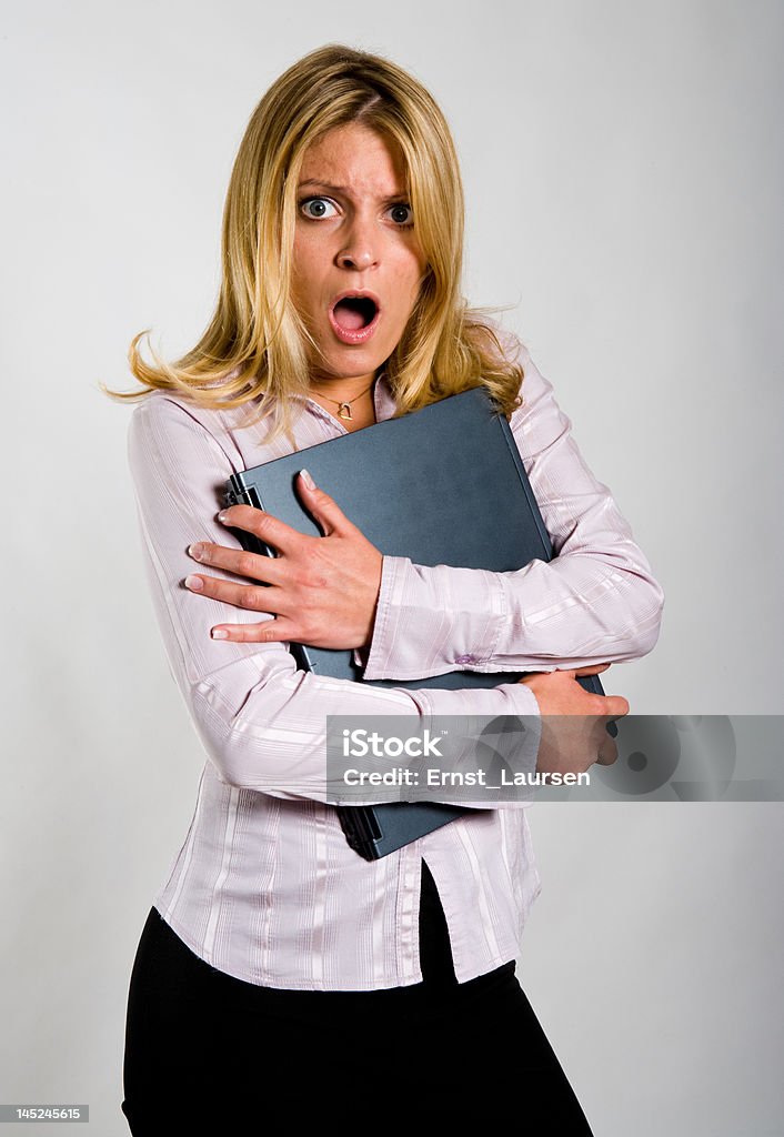 Verbraucher überrascht Frau mit laptop - Lizenzfrei Berufliche Beschäftigung Stock-Foto