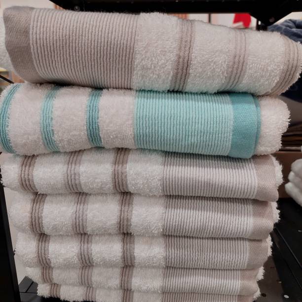 istock Pile of clean towels 1452494001