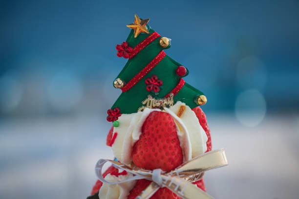 Strawberry Cake For Christmas