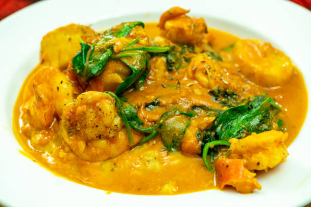 shrimp and grits (polenta) - grits prepared shrimp restaurant food imagens e fotografias de stock