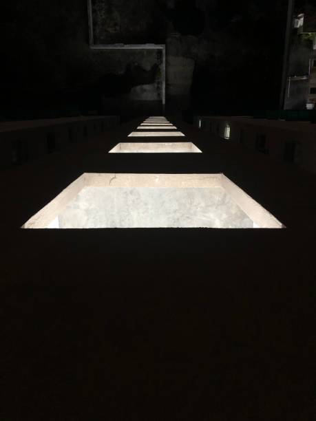 istock Diminishing and vanishing leading lines creating optical illusion. 1452604698