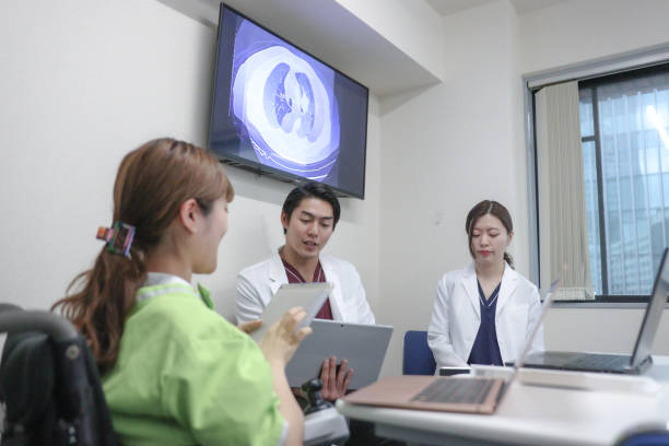 istock Medical Professionals Team Meeting 1452632369