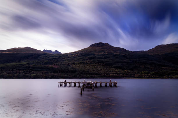 wreck pier at arrochar, loch long - long imagens e fotografias de stock