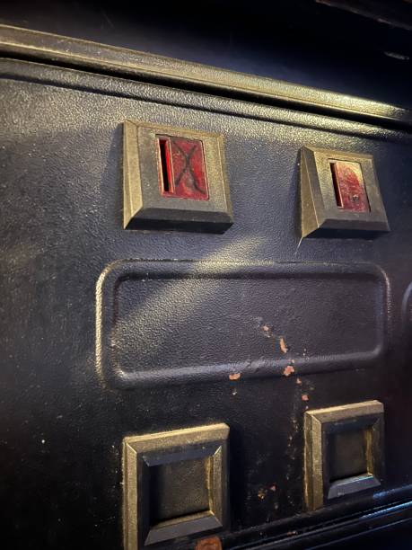 istock coin box of old arcade game 1452714931