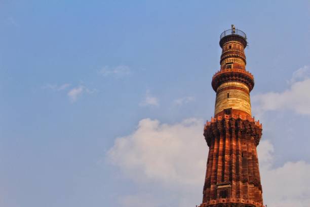 qutub minar, 유네스코 세계 문화 유산 인 qutab 단지의 일부를 형성하는 미나렛 - quitab minar qutab delhi new delhi 뉴스 사진 이미지