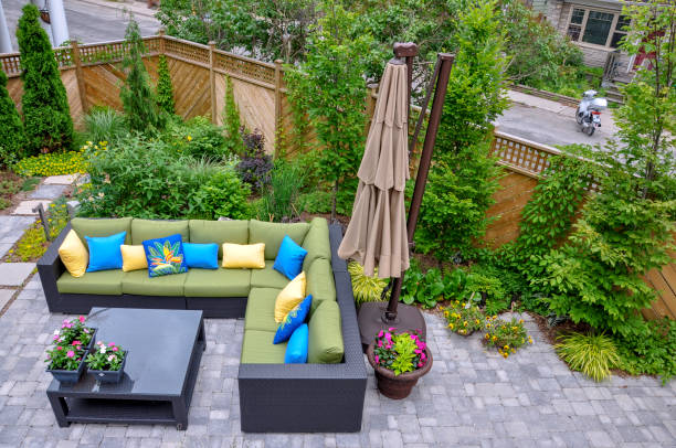 istock Small downtown Toronto urban back yard garden in summer. 1452751794