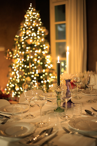 Christmas tree dinner table setting