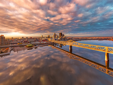 A beautiful shot of Louisville in the evening
